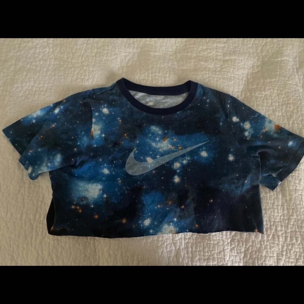 Nike Crop Top